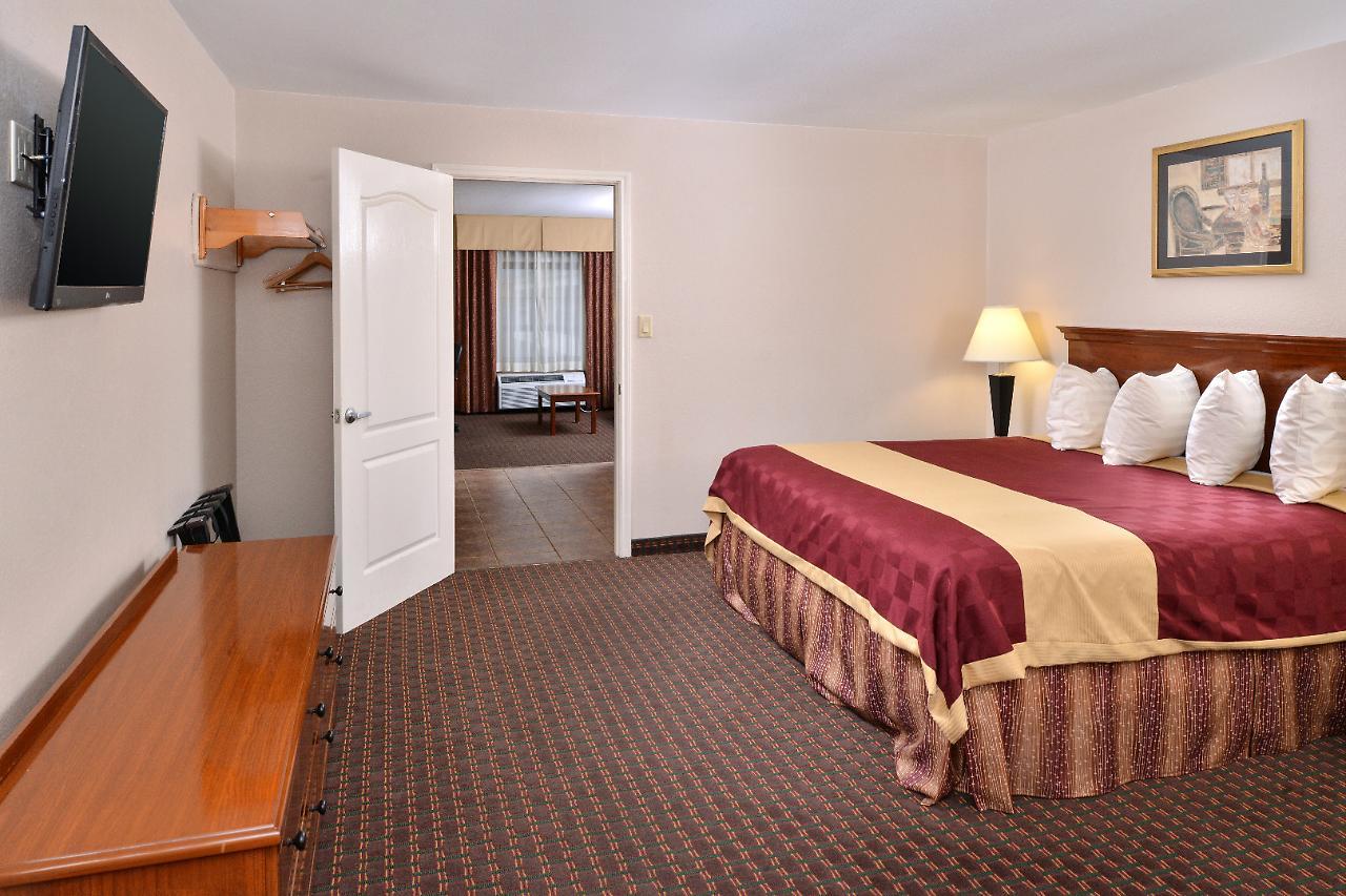 Americas Best Value Inn & Suites San Benito Εξωτερικό φωτογραφία