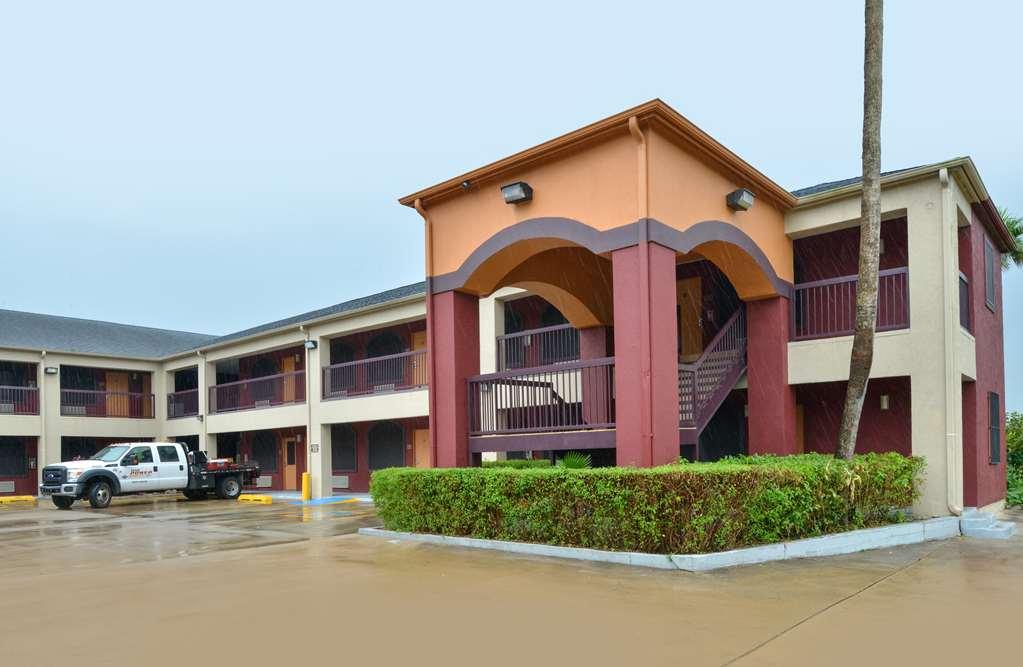 Americas Best Value Inn & Suites San Benito Εξωτερικό φωτογραφία