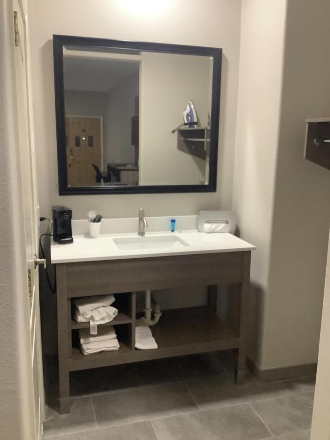 Americas Best Value Inn & Suites San Benito Εξωτερικό φωτογραφία